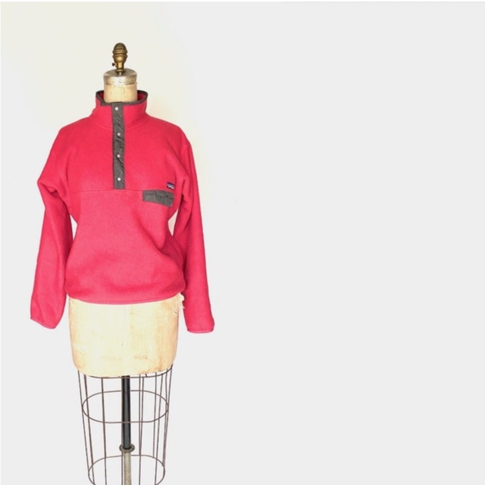 Patagonia pink red fleece pullover